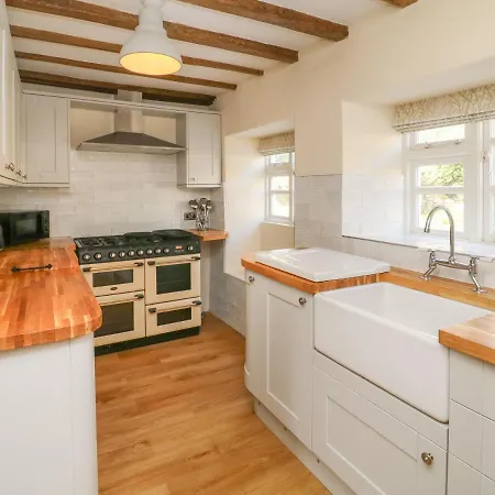 The Cottage, Holiday home